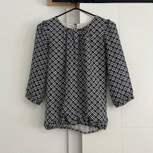Clock House Black and White Geometric Women's Top